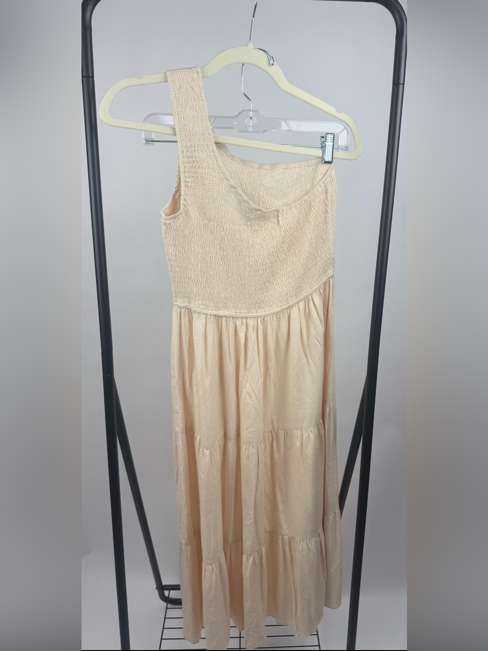 ZCSIA One Shoulder Tiered Maxi Dress Cream Smocked Boho Cottagecore Size M NWT - Picture 4 of 6